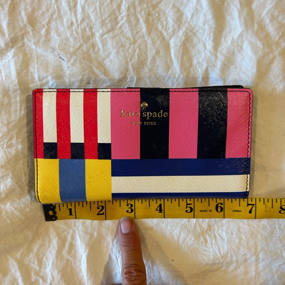 Kate Spade Wallet - Picture 3 of 5